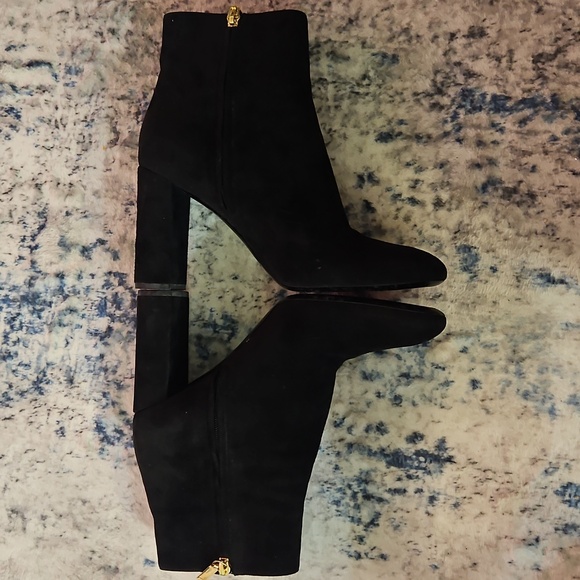 Saint Laurent Paris LouLou Suede Zipped Ankle Boots - 41 - Picture 4 of 9